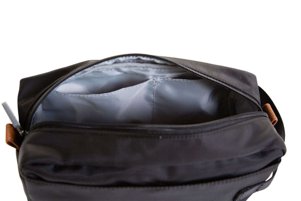 DADDY COOL TOILETRY BAG