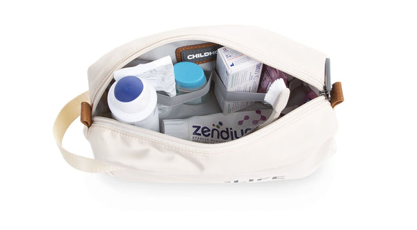 MOMMY BAG & MOMLIFE TOILETRY BAG BUNDLE OFF-WHITE